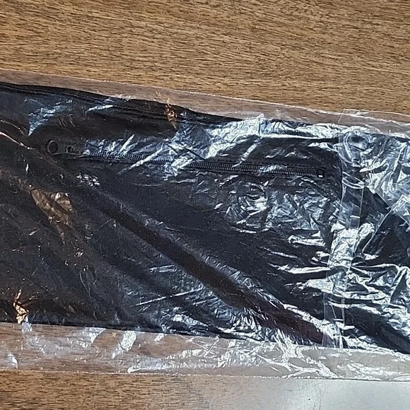 Running Belt with Pockets - Picture 4 of 5